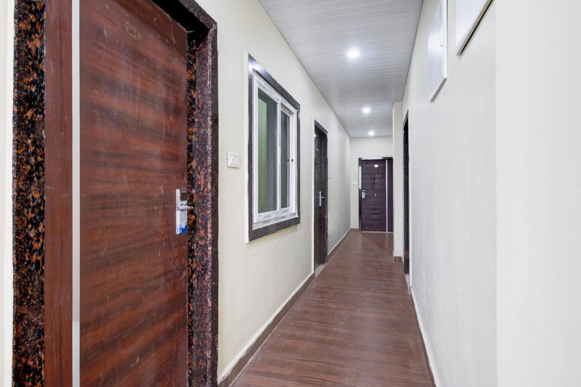 Hotel Super Collection O Srisailam Highway Shamshabad Exterior foto